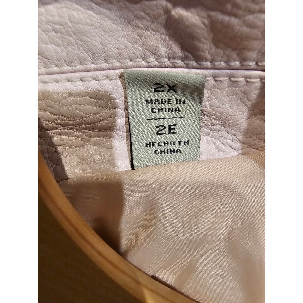 NWT Levi Blush Pink Asymmetrical Zip Lined Women's 2x Vegan Leather Moto Jacket - Picture 3 of 4